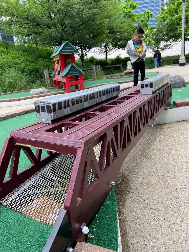 CTA L-Train Bridge obstacle at City Mini Golf